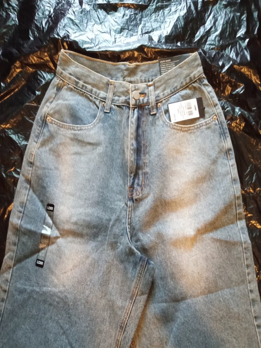 NWT Footlocker Coupe Baggy Jean Shorts Mens Small